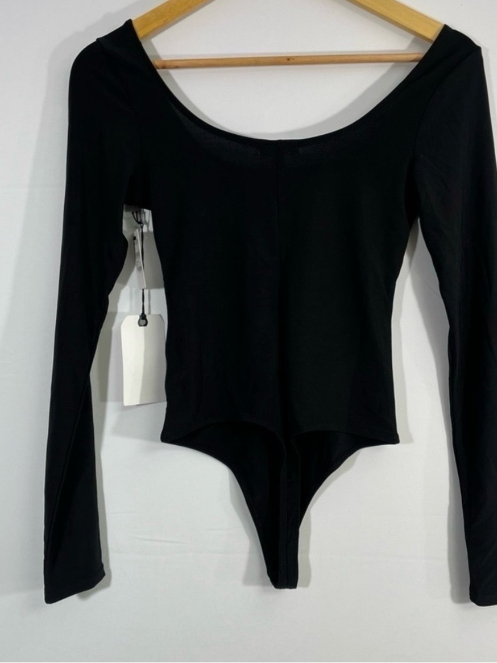 Leith Black Long-Sleeve Scoop Neck Bodysuit